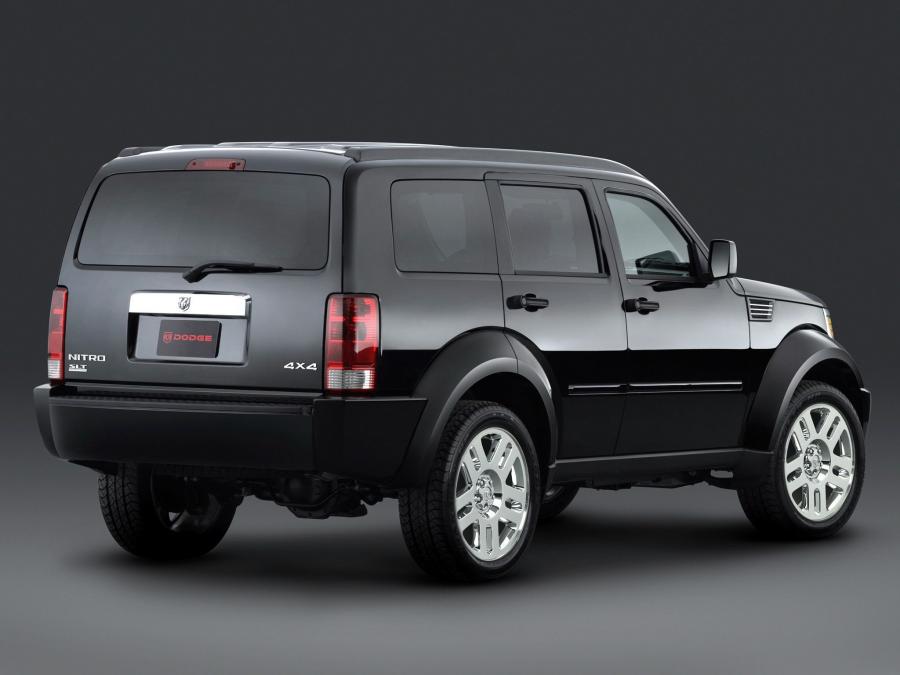  Dodge Nitro 2006 года  (фото 26 из 30)